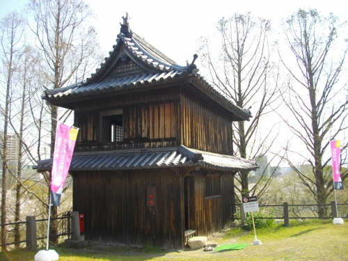 福岡城祈念櫓 (500x375).jpg