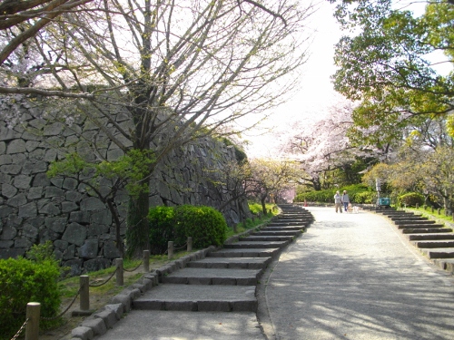 福岡城松ノ木坂門跡 (500x375).jpg