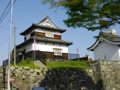 福岡城潮見櫓 (500x375).jpg