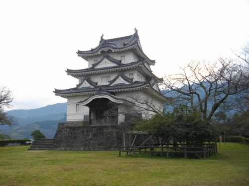 宇和島城天守 (2) (500x375).jpg