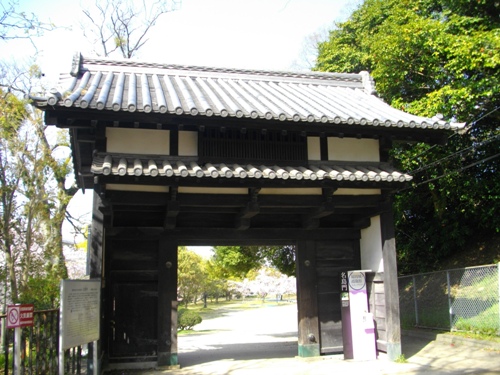 福岡城名島門.JPG