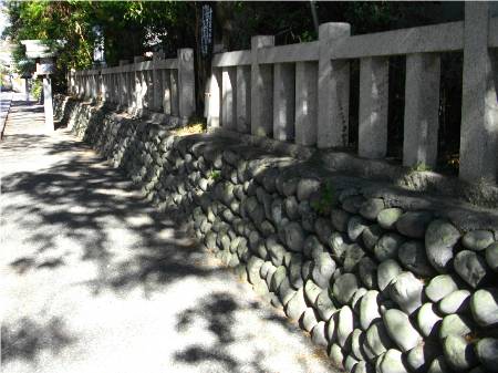 島田宿大井神社石垣.JPG