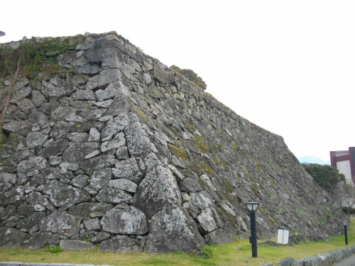 大洲城本丸石垣 (2) (500x375).jpg