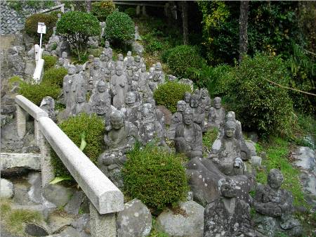東海道興津宿清見寺五百羅漢1.JPG