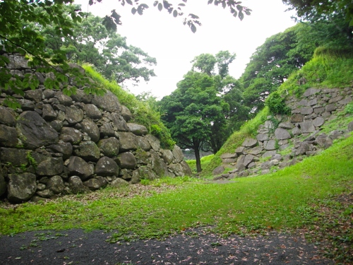 名護屋城三の丸櫓台 (500x375).jpg