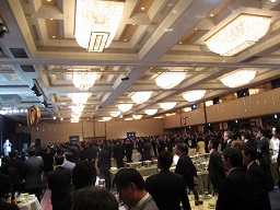 。懇親会がスタートしました.jpg