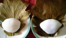 京菓子　岬屋　柏餅　葉つき.jpg