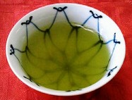 前田冨佐男 お茶 2煎目.jpg