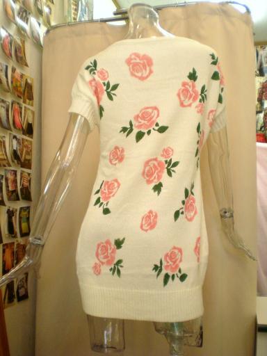 薔薇柄ニットワンピ