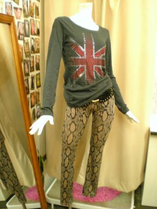 ロンT＋レギンス