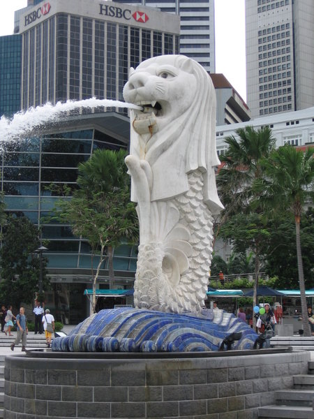 450px-Merlion,_Dec_05.jpg