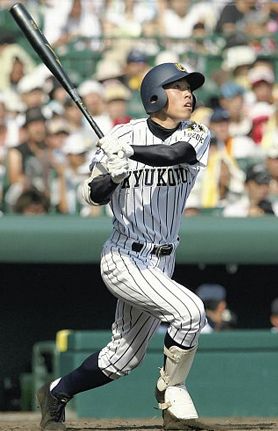 NPB 楽天 ドラフト4位で入団の、榎本 葵 選手(九州国際大付高)