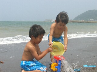砂遊び