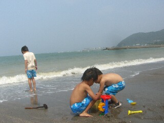 兄弟3人海編.jpg