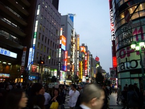 新宿東口