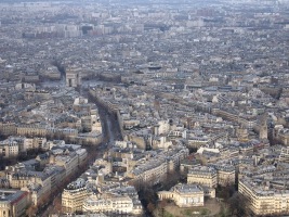 エッフェル塔より