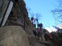 狭い山道