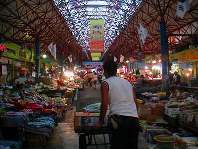 イナセな市場の兄ちゃん