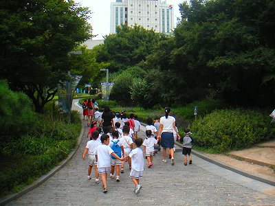 幼稚園の遠足