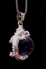 龍の水晶ペンダント２