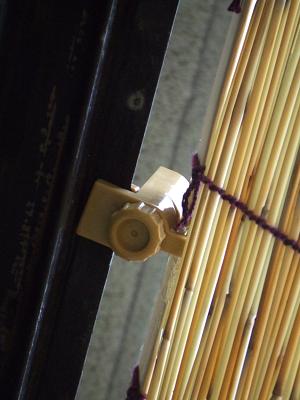 20080806ベランダ側のすだれフック2.JPG
