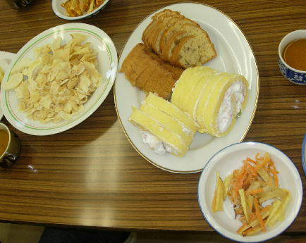 ウイグル　食事.JPG