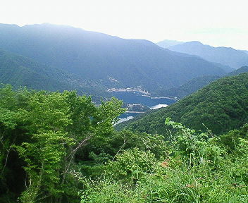 奥多摩湖