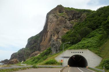 トンネル