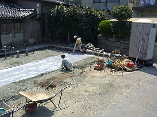 防湿ｼｰﾄ敷き