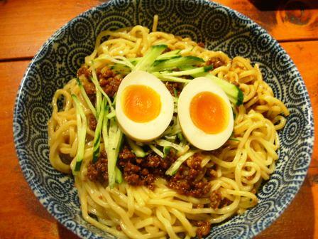 ジャージャー麺