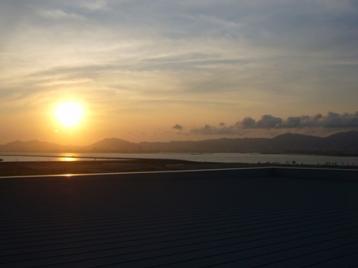 神戸空港からの夕陽