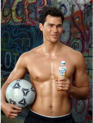 phil younghusband.jpg