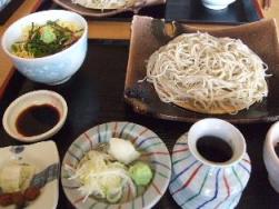 あおき　ざるそばとねぎとろ丼.jpg