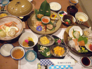 P8310249　利尻 夕食.JPG