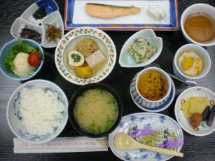 P9020574　礼文 朝食.JPG