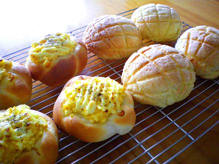 メロンパンとたまごパン