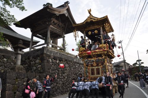 聞名寺と曳き山