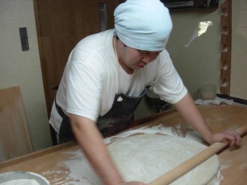 蕎麦打ち　丸延し