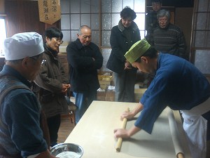 茂木：蕎麦打ち０２