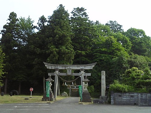 西山田町の八幡神社