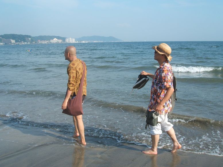 021beach-futari.jpg