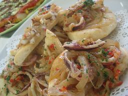 イカとタマネギのカフェ風サンド