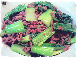 牛肉そぼろと小松菜炒め