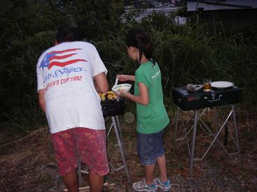 もろこし　焼き中