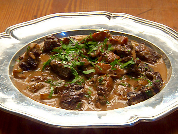 ie0103_muttoncasserole_lg.jpg