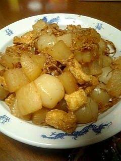 大根と玉こんにゃくの煮物UP