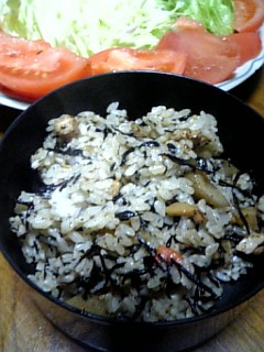 ひじきたっぷり混ぜご飯UP