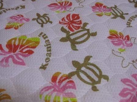 ホヌのベッドパッド柄アップ