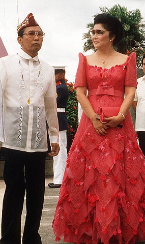 356px-Ferdinand_&_Imelda_Marcos_in_Leyte_1984-10-20.jpg