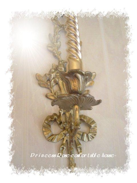 リボンウォールキャンドルスタンド